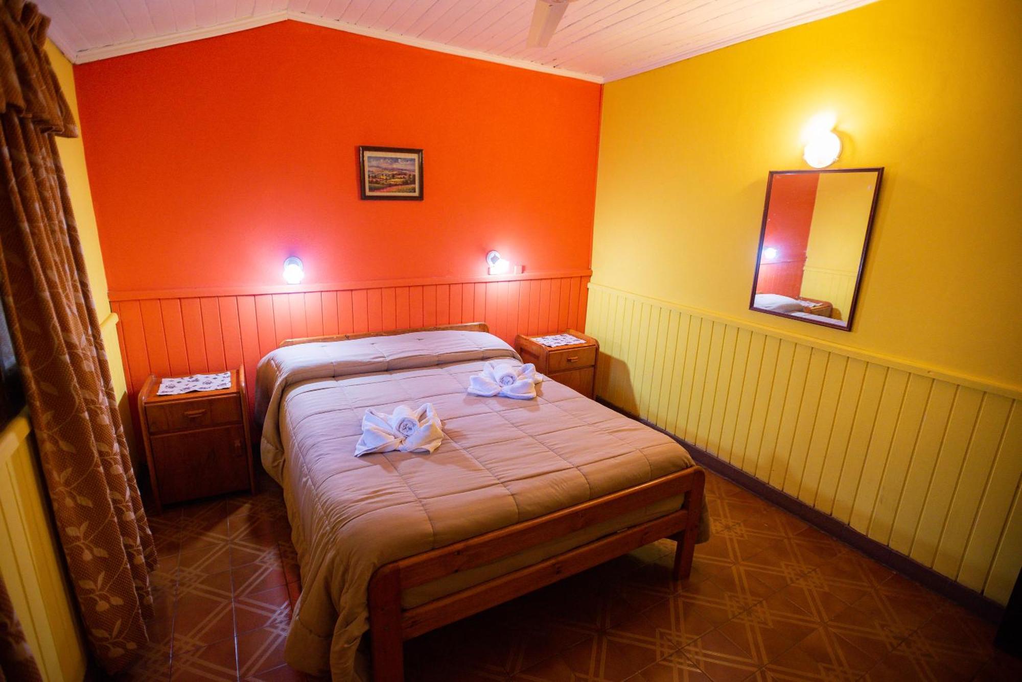 Hosteria Los Helechos Puerto Iguazu Exterior photo